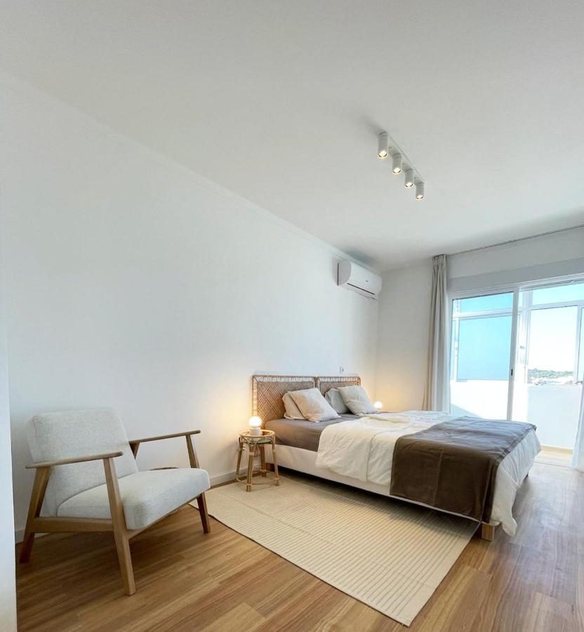 Sun Waves Beach Apartment Portimão Exterior photo