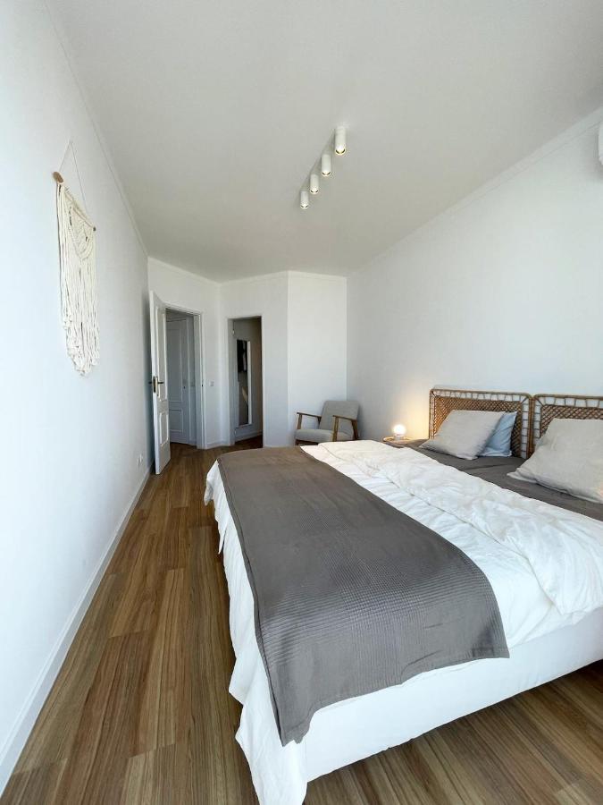 Sun Waves Beach Apartment Portimão Exterior photo
